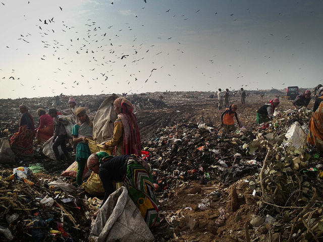 ghaizpur-landfill-site-delhi