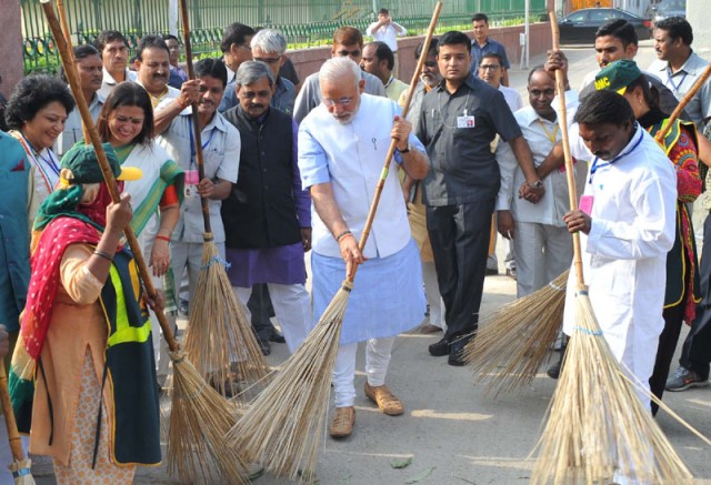 pm-modi-the-visionary-cleaner