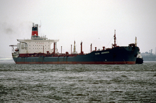 Maersk Group Initiates Responsible Ship Breaking at Alang