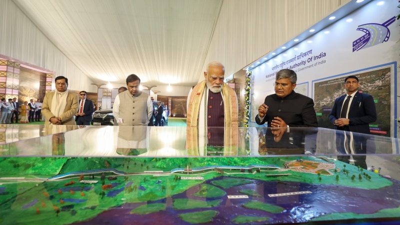 Prime Minister Reviews Kaziranga Elevated Corridor Model