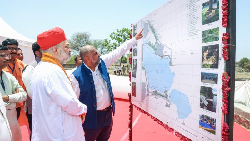 Home Minister Inaugurates Pond Construction in Gandhinagar